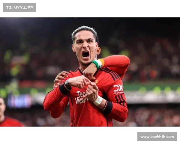 曼联与利物浦激烈对决气氛火爆 场外花絮层出不穷引发关注